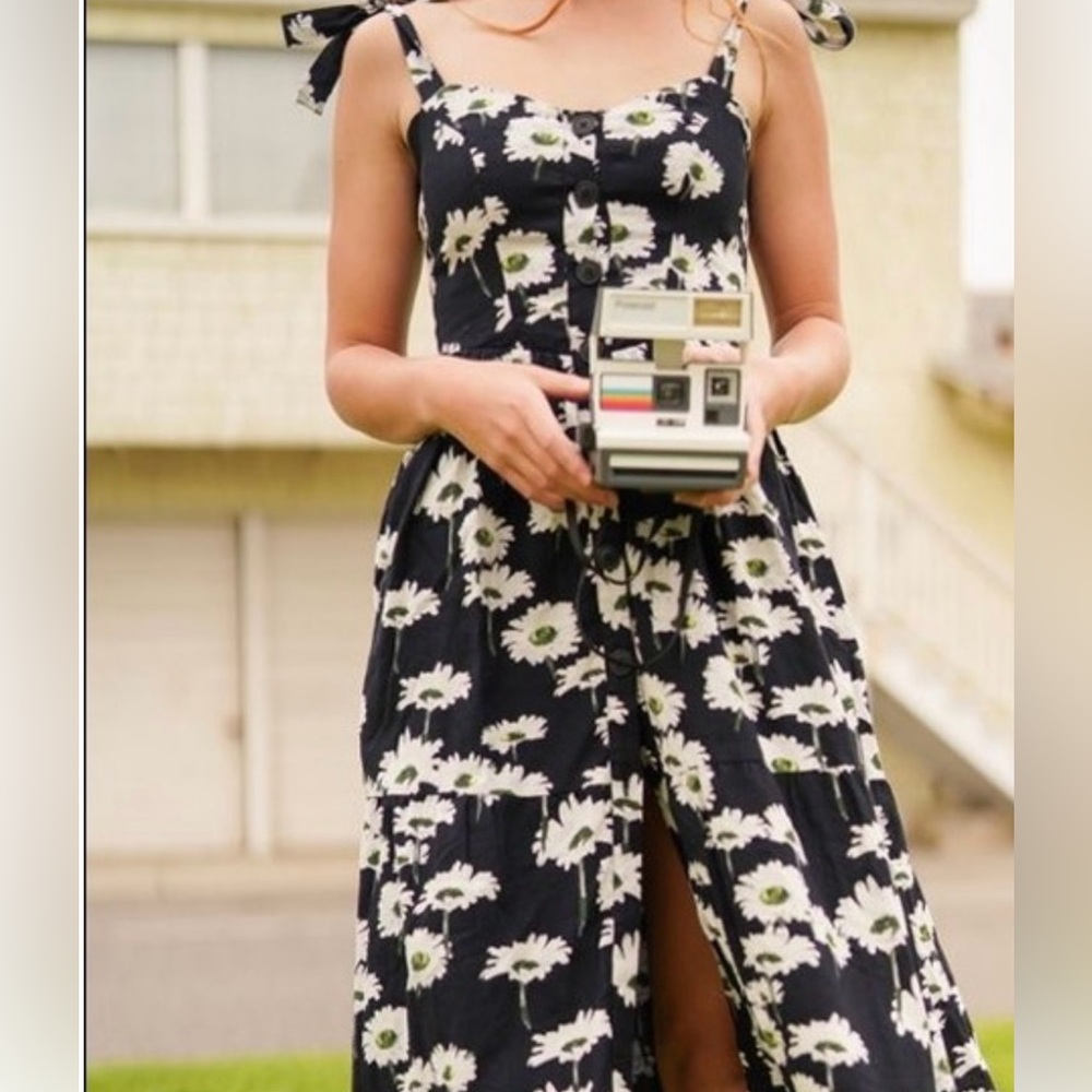 Urban Outfitters Positano Tieshoulder Midi Dress